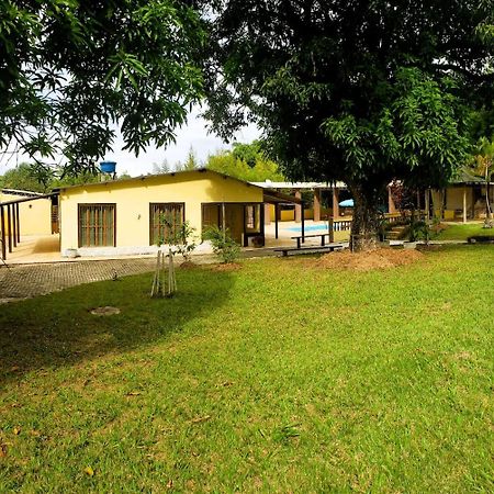 Chacara Charmosa Com Piscina, Campo De Futebol Villa Guaratinguetá Екстериор снимка