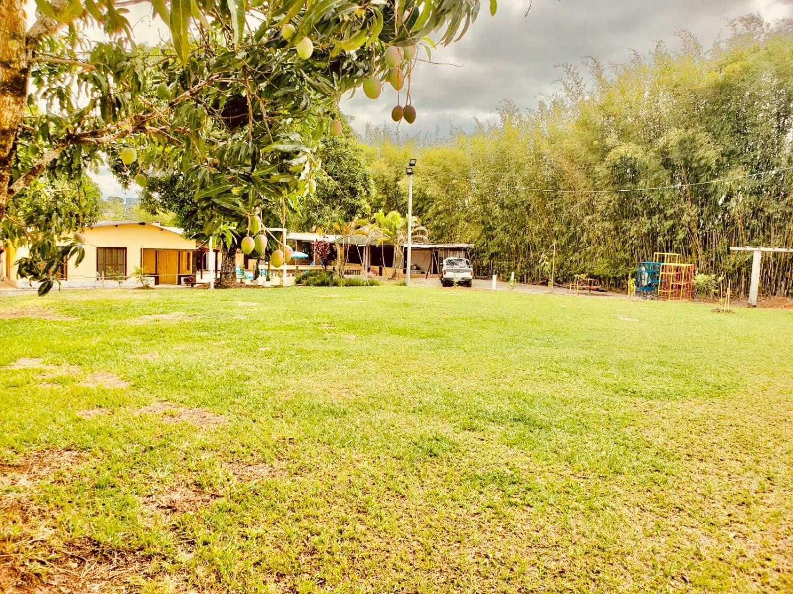 Chacara Charmosa Com Piscina, Campo De Futebol Villa Guaratinguetá Екстериор снимка