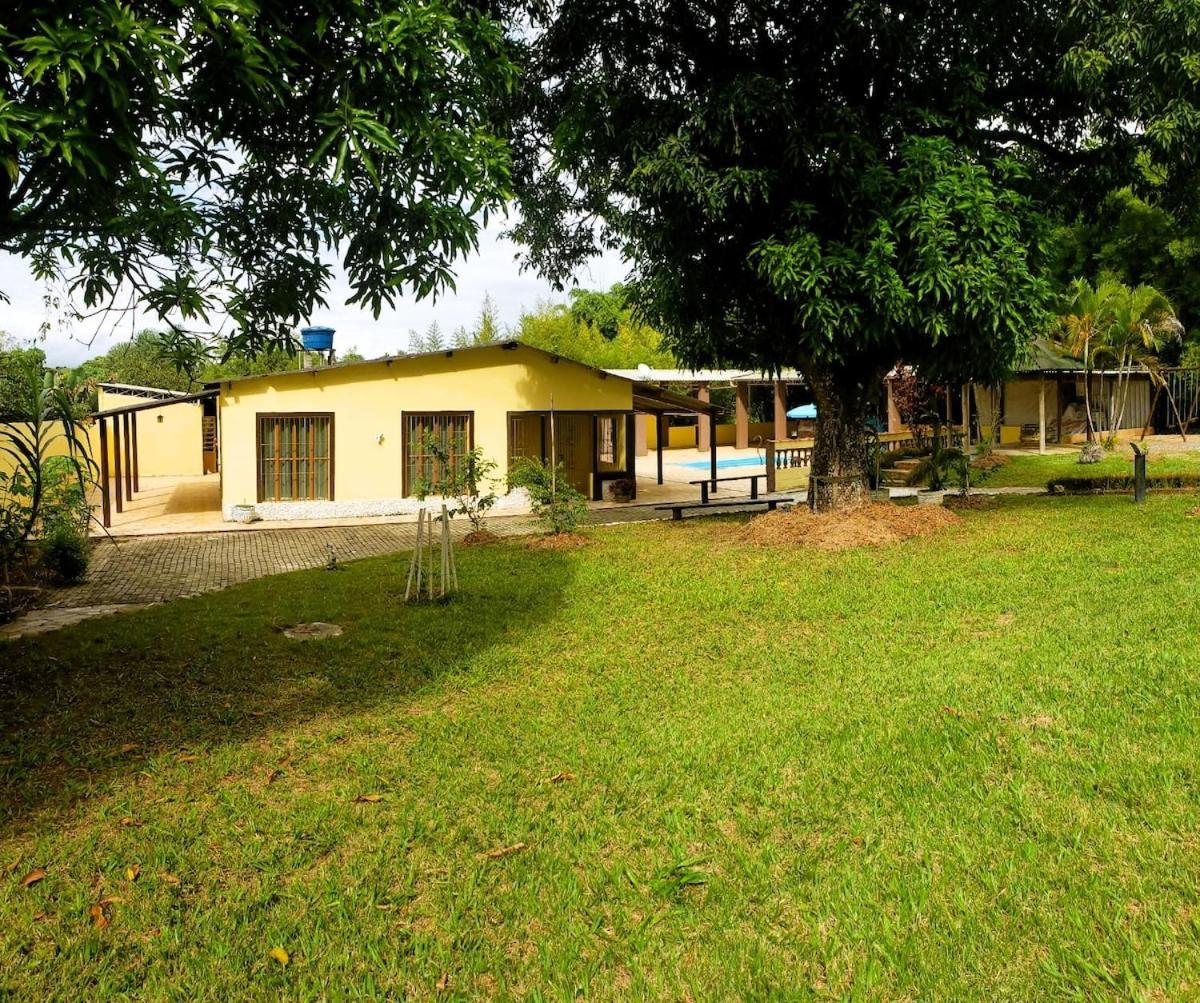 Chacara Charmosa Com Piscina, Campo De Futebol Villa Guaratinguetá Екстериор снимка
